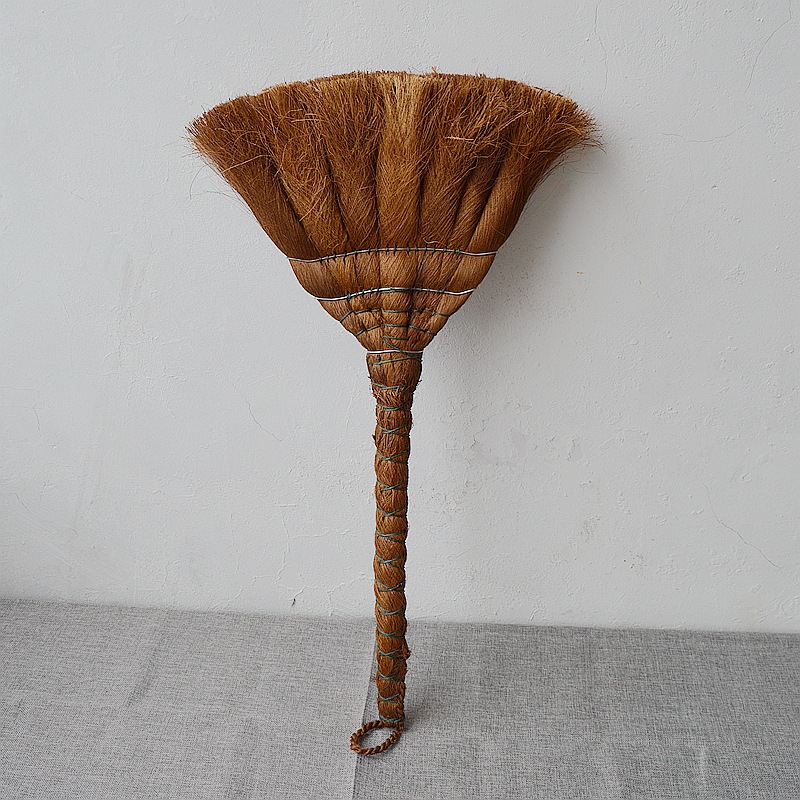 Handmade brown hair broom Thinge Broom