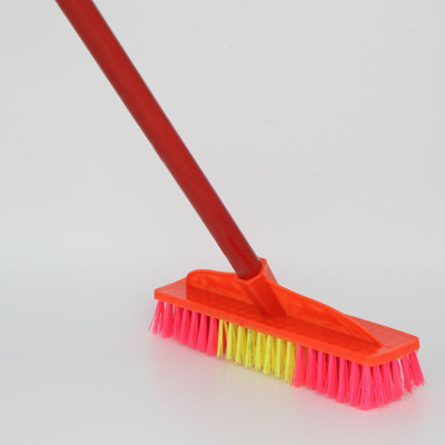Outdoor broom