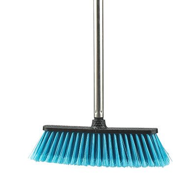 Yard thicken broom