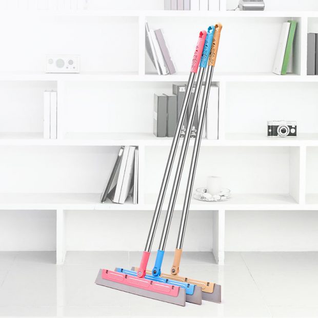 Thick stainless steel squeegee