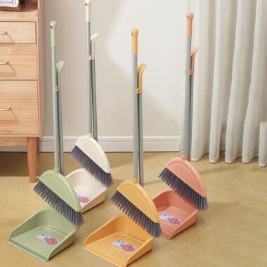 Plastic Broom Set for Household Cleaning with Dustpan